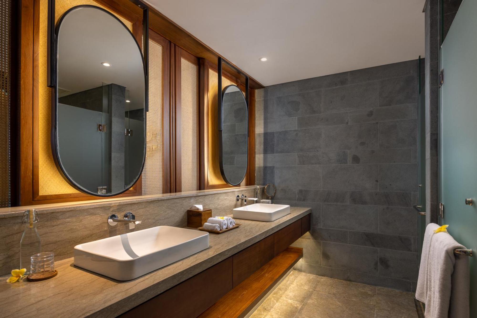 Sumitra Luxury & By Pramana